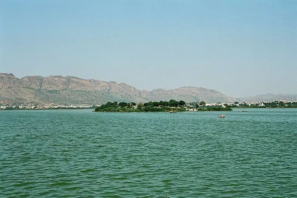 Anasagar lake