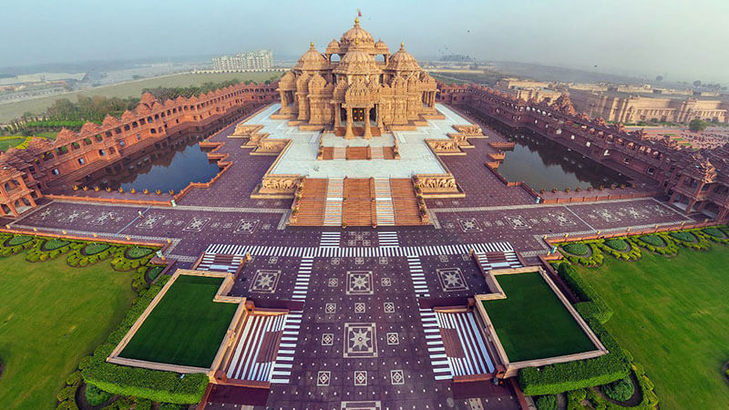 Why are there no cameras allowed inside Akshardham Temple, Delhi