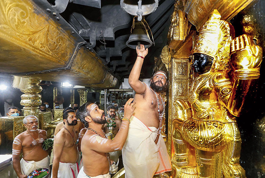 How Much does a Hindu Priest make in a temple in the USA?