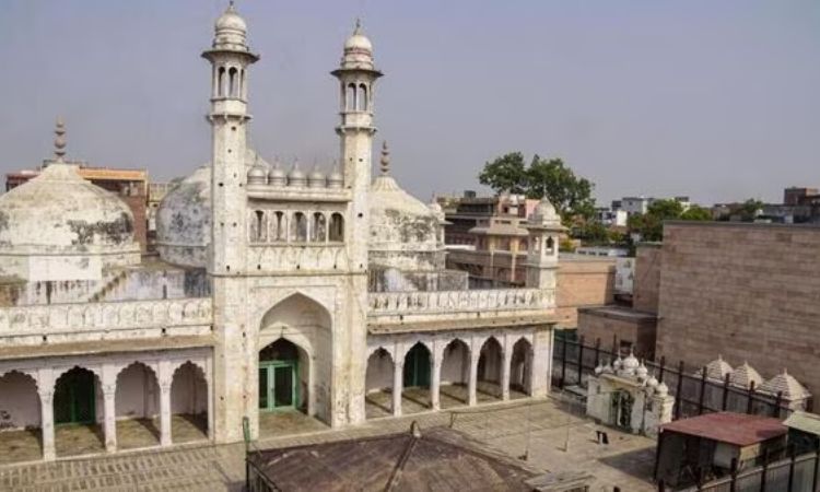 What is Discovered in the Survey of the Gyanvyapi Mosque?