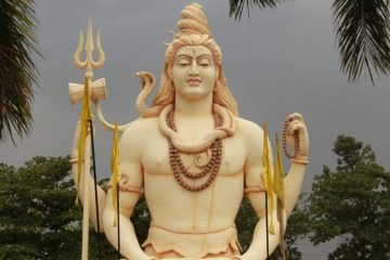 How is Lord Shiva perceived and worshipped by Hindus in modern times?